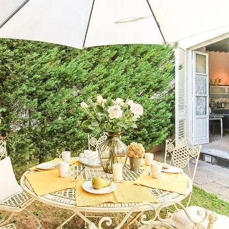 Apartment Guinigi With Private Courtyard Lucca
